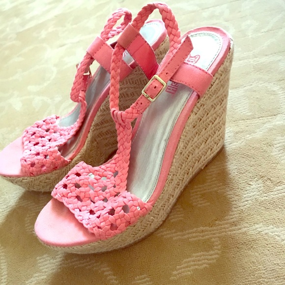 straw wedges
